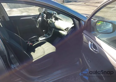 2015 Nissan Sentra Fe+ S/S/Sl/Sr/Sv z USA, uszkodzony, nr VIN 3N1AB7AP2FY260355